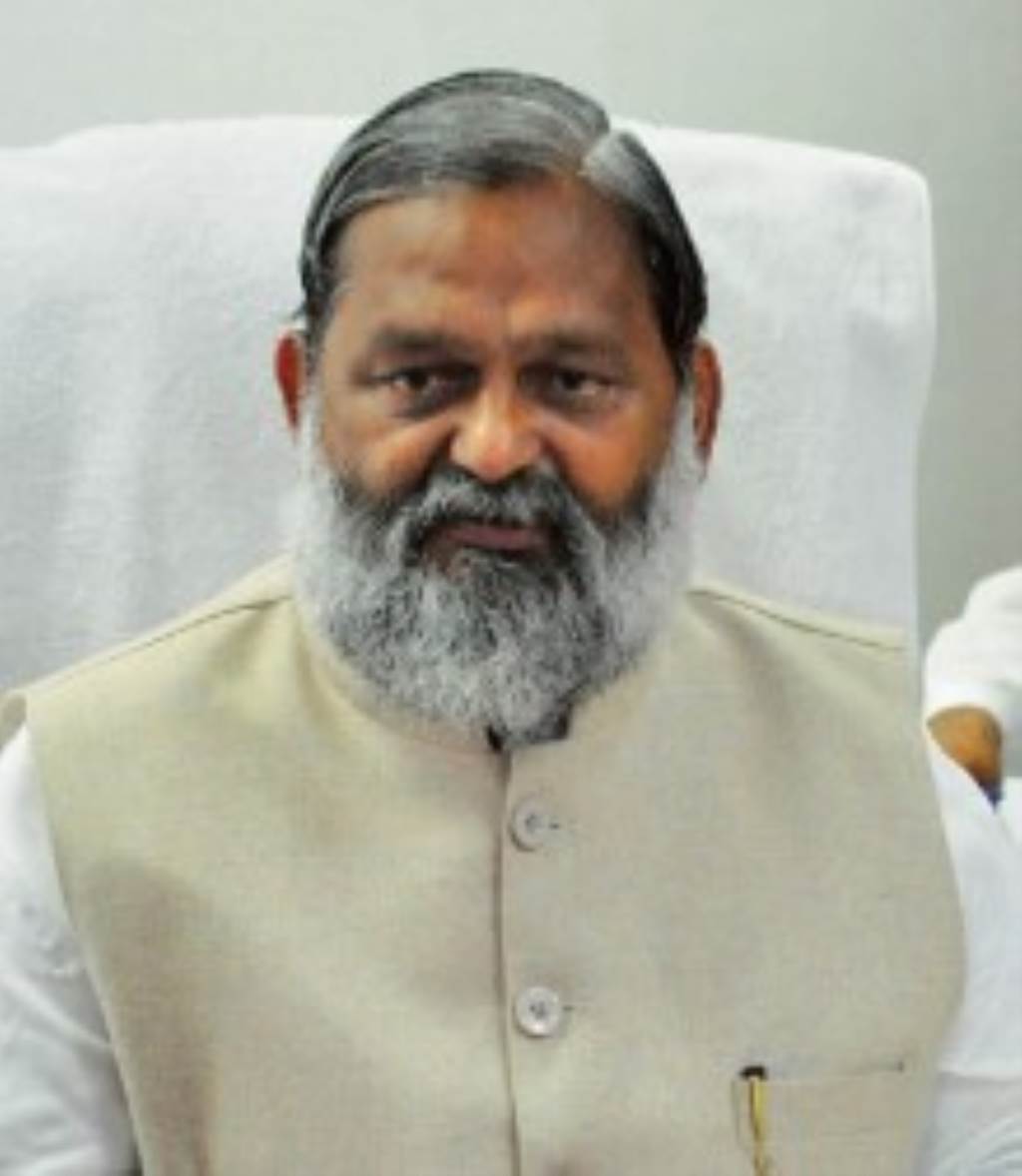 Energy Minister Anil Vij expressed deep grief on the demise of mother of senior journalist Ganesh Singh Chauhan